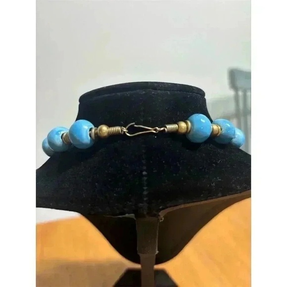 Vintage Turquoise Blue Beaded Necklace with Large Center-Pieces - Picture 2 of 4